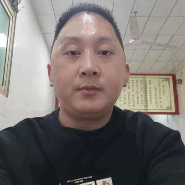 37岁岁陕西单身帅哥 - 大兴安岭吉缘网