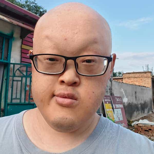 28岁岁山东单身帅哥 - 大兴安岭吉缘网