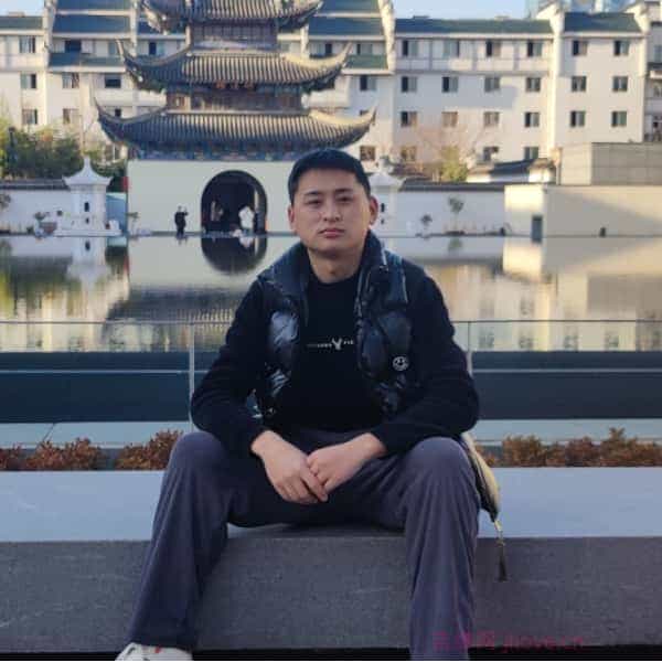 31岁岁湖北单身帅哥 - 大兴安岭吉缘网